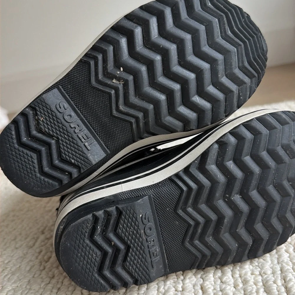 Sorel Kids Black White Winter Snow Boots